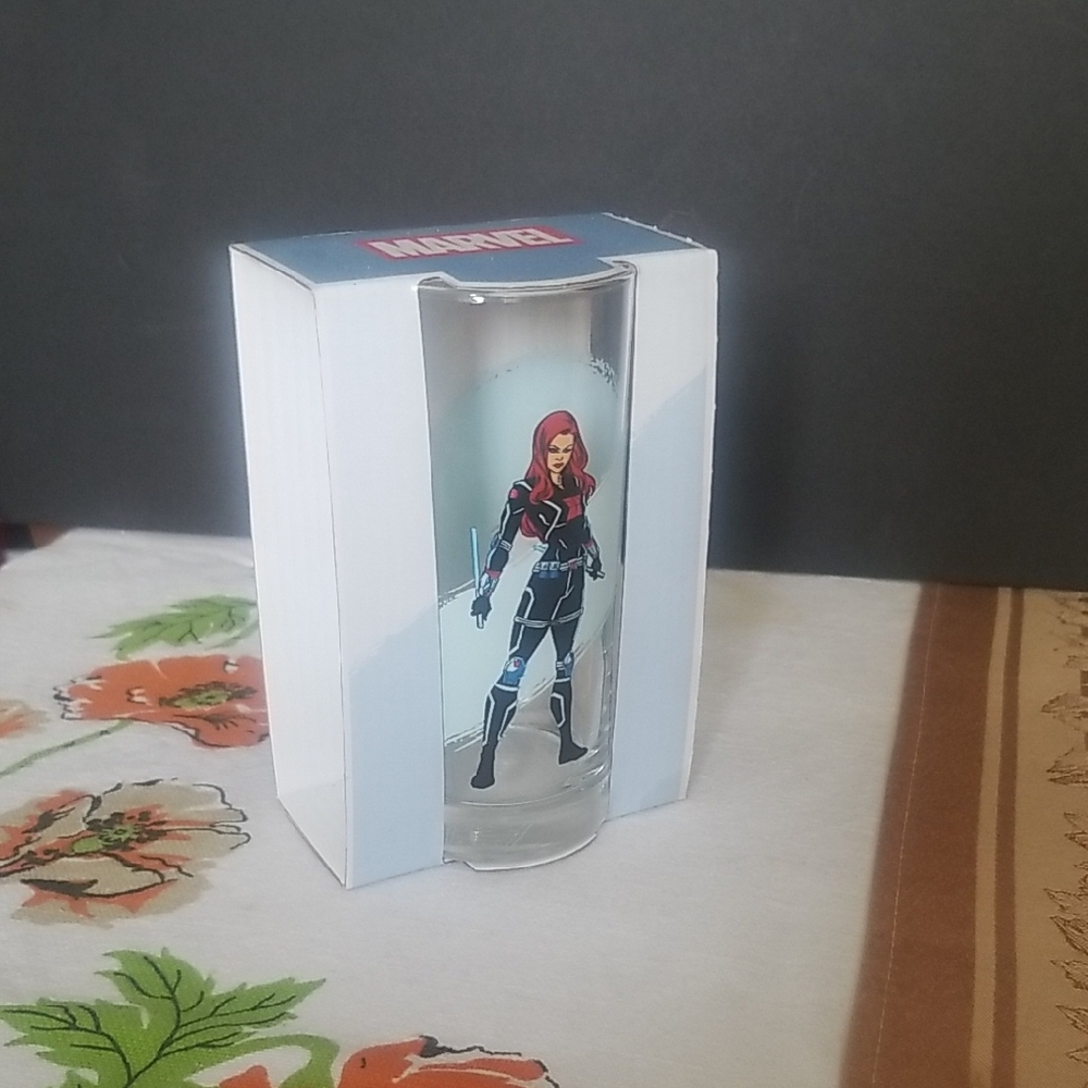 Marvel Black Widow Character Glass - Red, Black, Blue BNIB